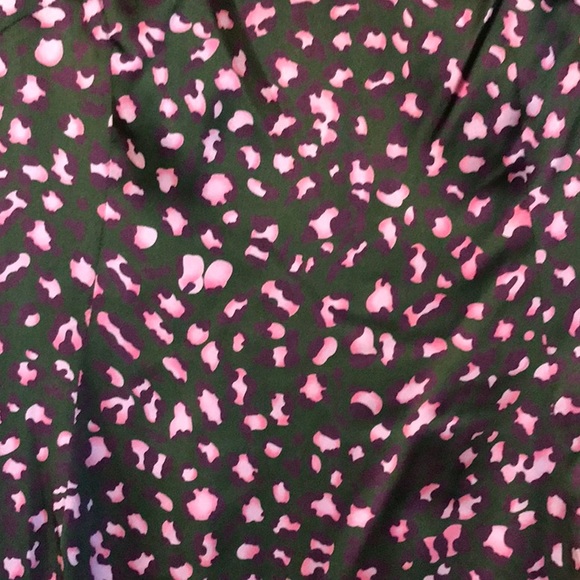 GORGEOUS Sexy Silk Fitted Dress. PIX.   NWOT - Picture 4 of 7